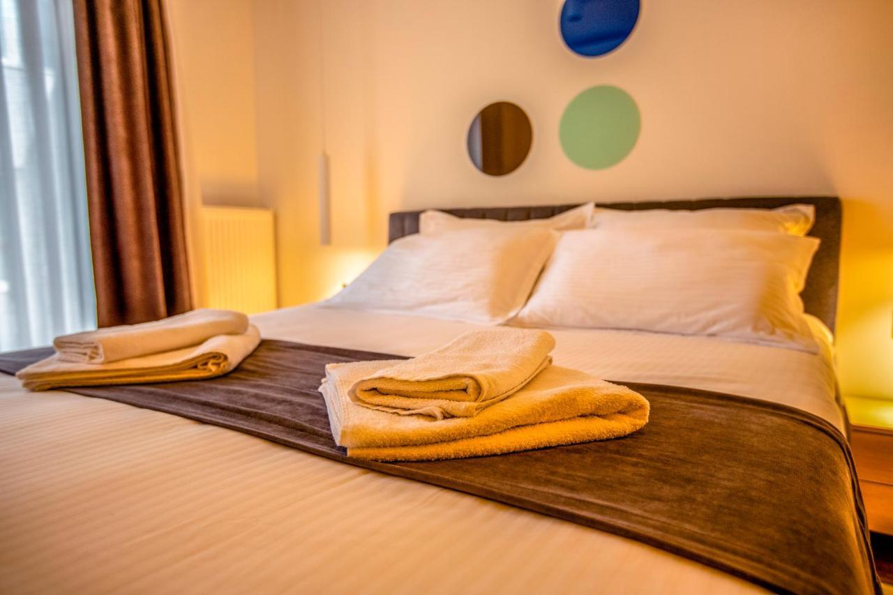 Hotel 4 Llulla بريشتاين المظهر الخارجي الصورة