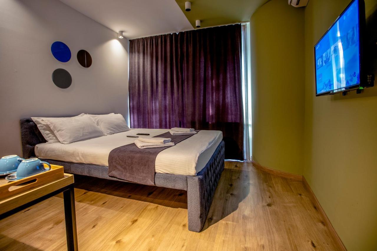 Hotel 4 Llulla بريشتاين المظهر الخارجي الصورة
